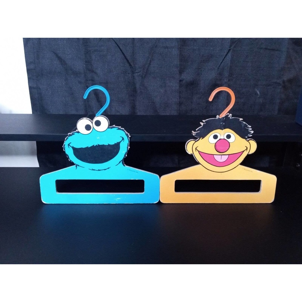 Vintage Lot of 2 Sesame Street Clothes Hangers Boards - Cookie Monster, Ernie - Picture 1 of 7
